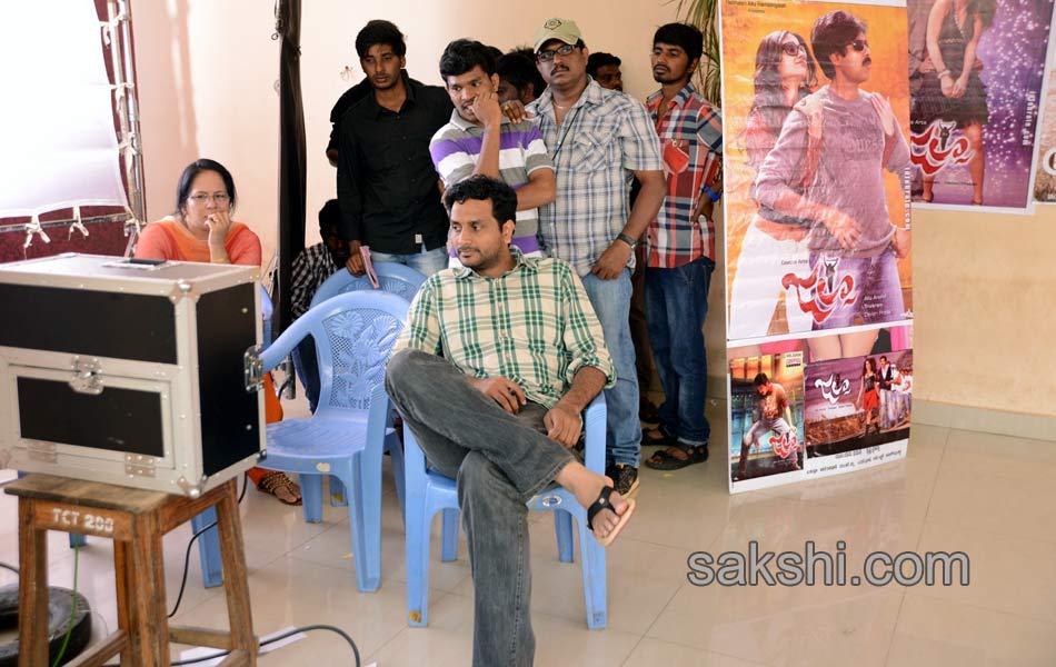 Oohalugusagusalade movie posters and working stills25