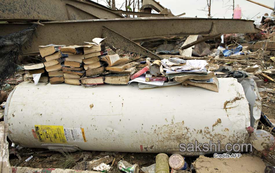 Alabama Mississippi Brace for 2nd Hit as Tornado Toll Reaches16