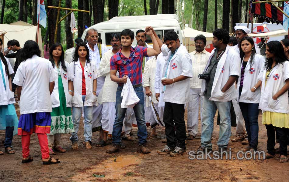 Karthikeya Movie working stills12