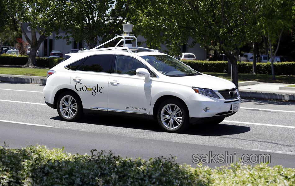 Google self driving car goes on a test drive3