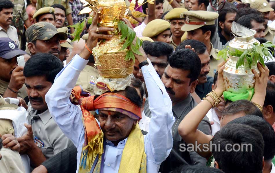 bonala festival celebrations in hyderabad - Sakshi5