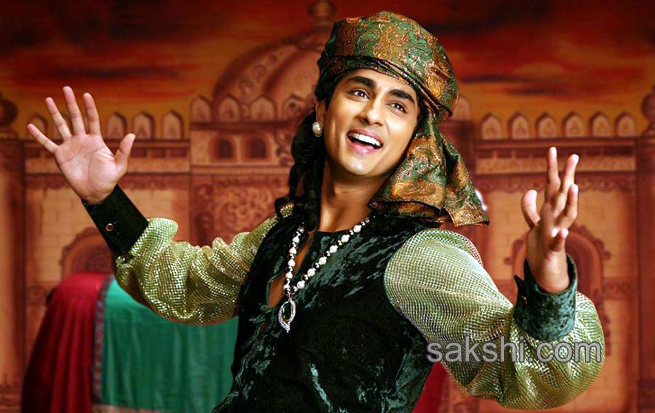 Siddharth different roles in the kaaviya thalaivan movie19