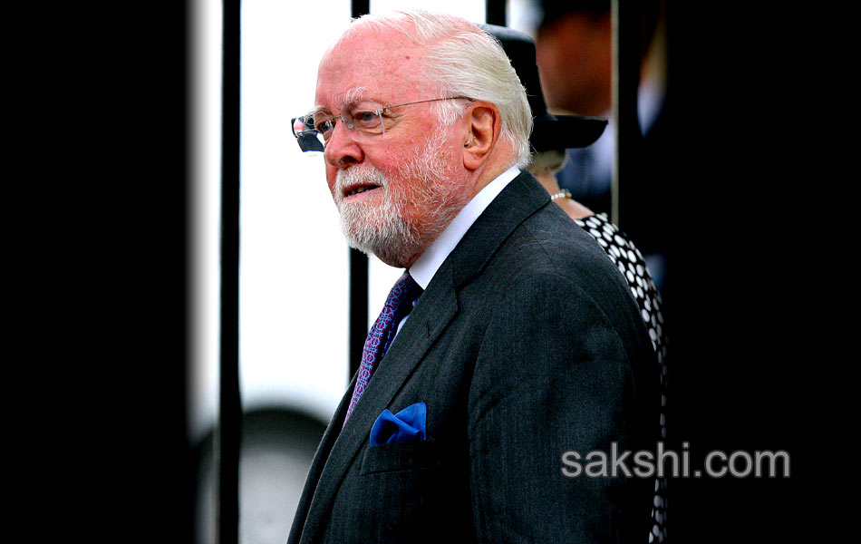 Legendary British film director Richard Attenborough dies - Sakshi9