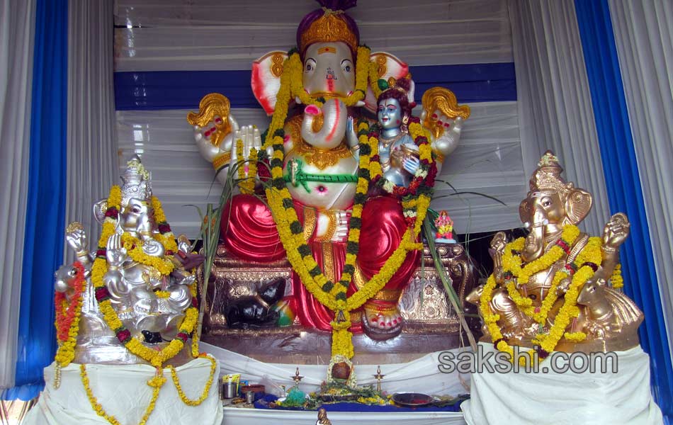 Ganesh statues installed at various places8