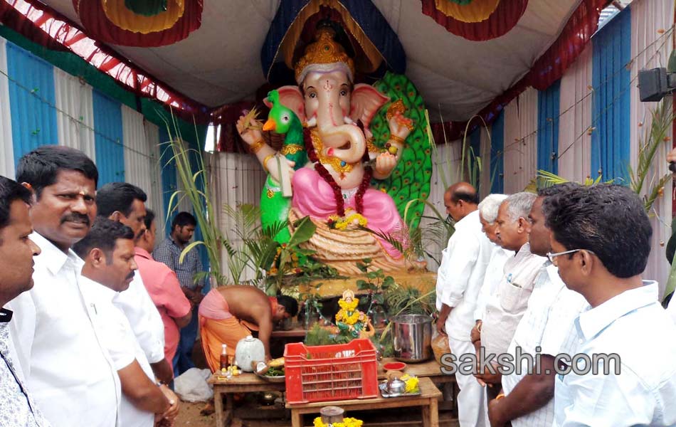 Ganesh statues installed at various places10