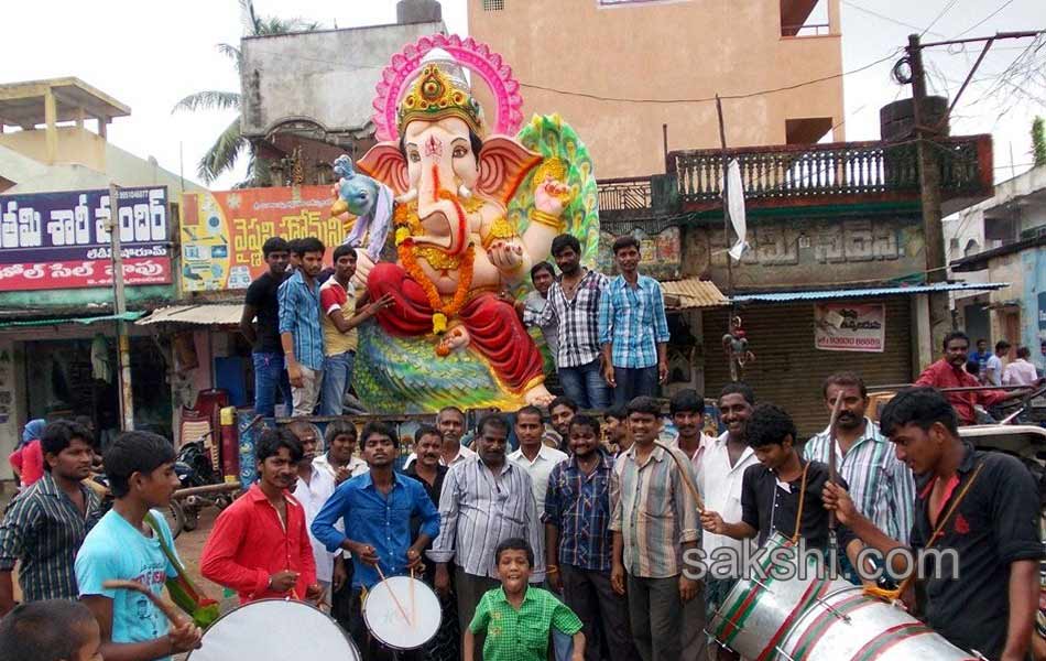 Ganesh statues installed at various places21