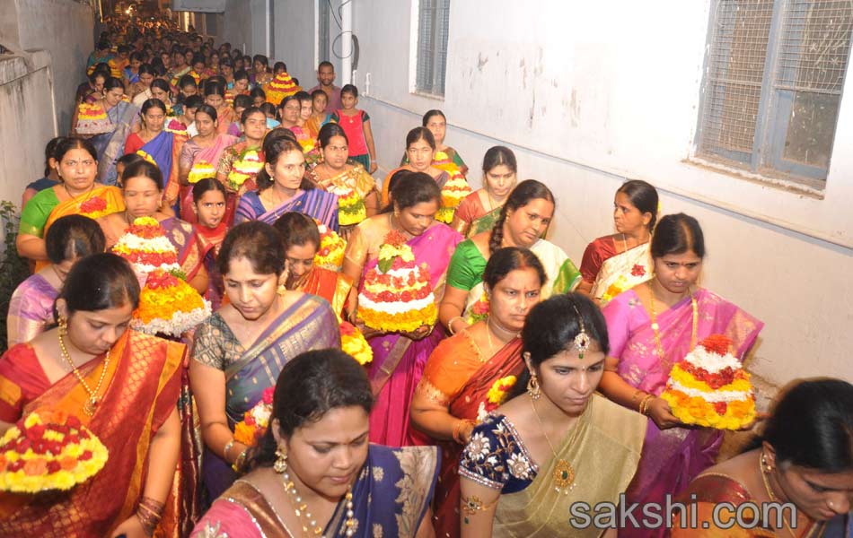 Bathukamma celebrations started at hyderabad city24