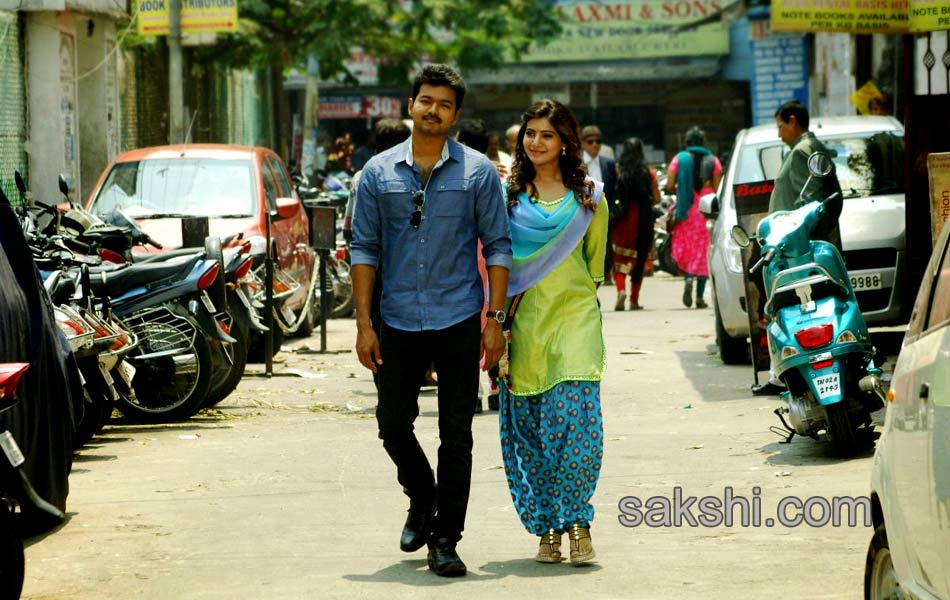 kaththi movie stills - Sakshi3