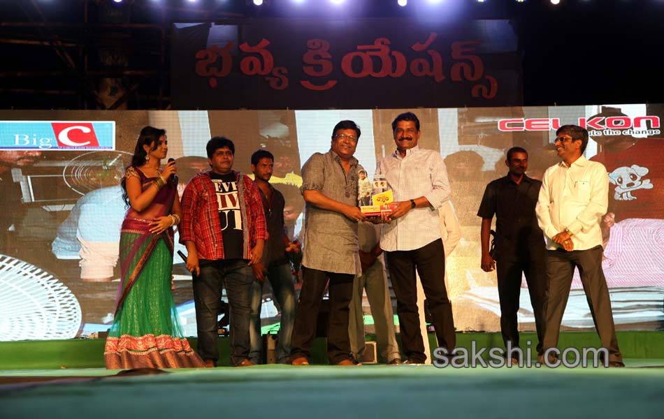 Loukyam Success Meet at Vizag3