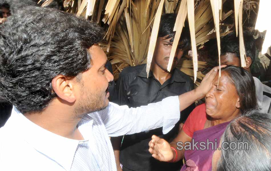 Y S jagan mohan reddy  to tour cyclone affected areas - Sakshi4