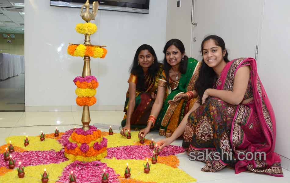 I T employes celebrate diwali festival10