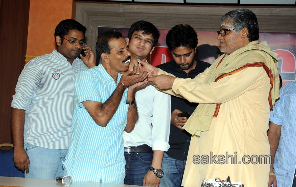 Karthikeya Movie Successmeet9