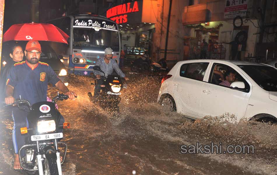 heavy rain in hyderabad - Sakshi3