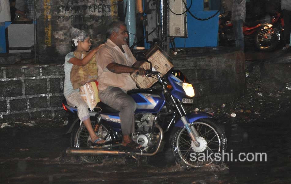 heavy rain in hyderabad - Sakshi10