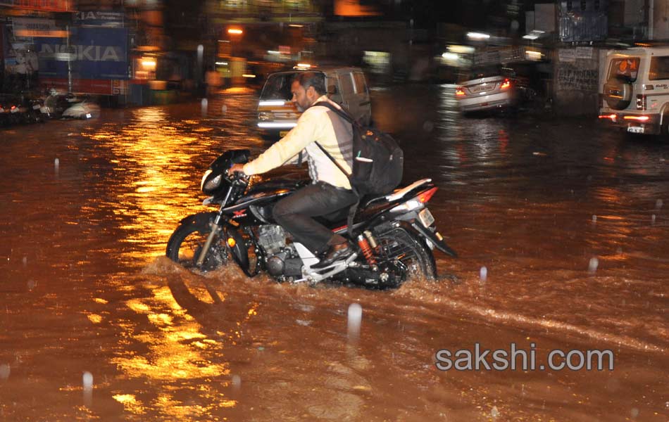 heavy rain in hyderabad - Sakshi11