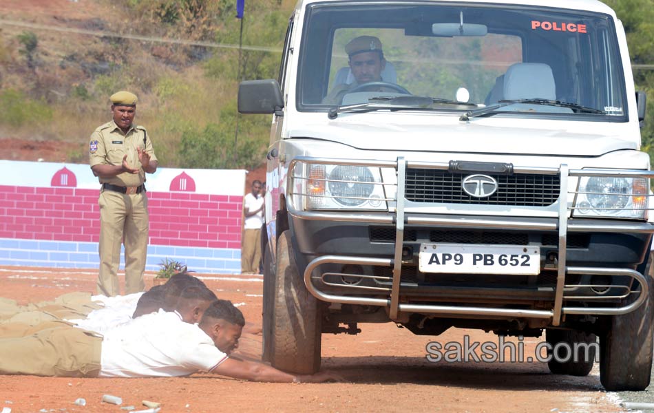 mens constable passing our parade - Sakshi7