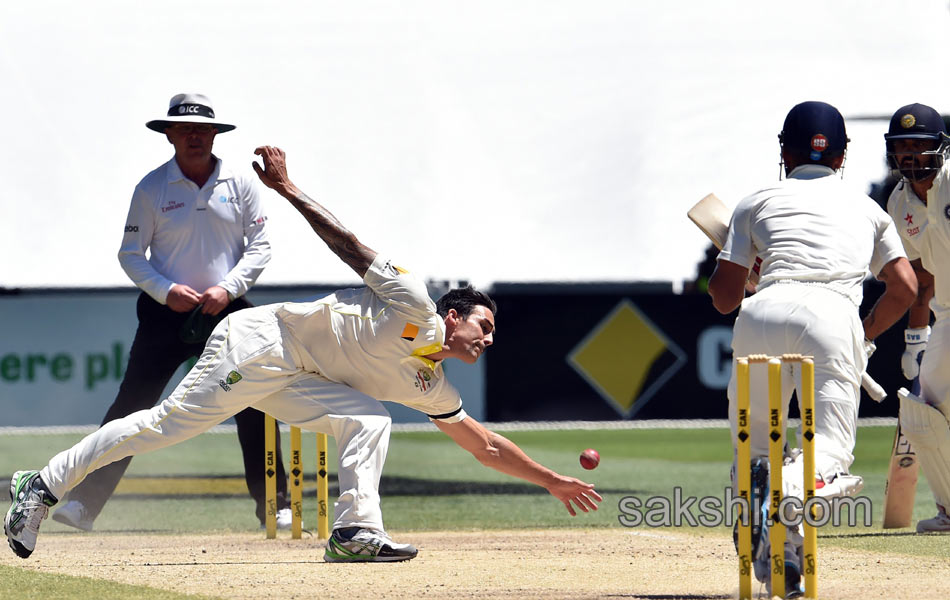 australia wins first test with 48 runs11