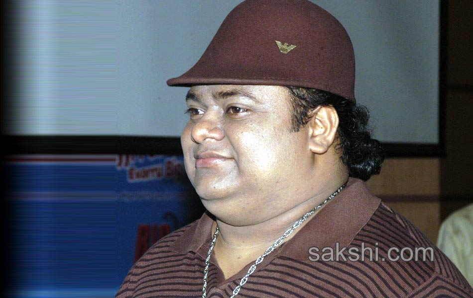 Music Director Chakri Dies of Heart Attack3