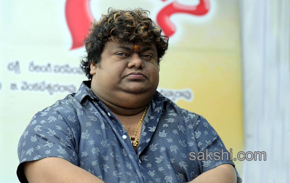 Music Director Chakri Dies of Heart Attack6