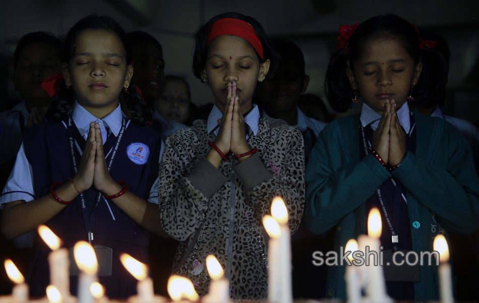 india pays tribute to the children of pakistan5