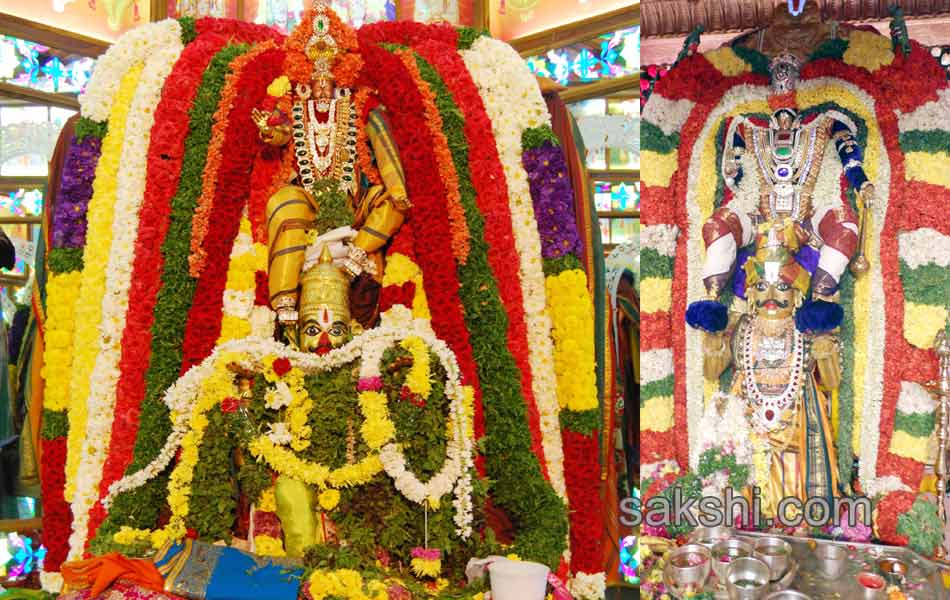 Heavy rush of pilgrims in temples on Vaikunta Ekadasi - Sakshi4