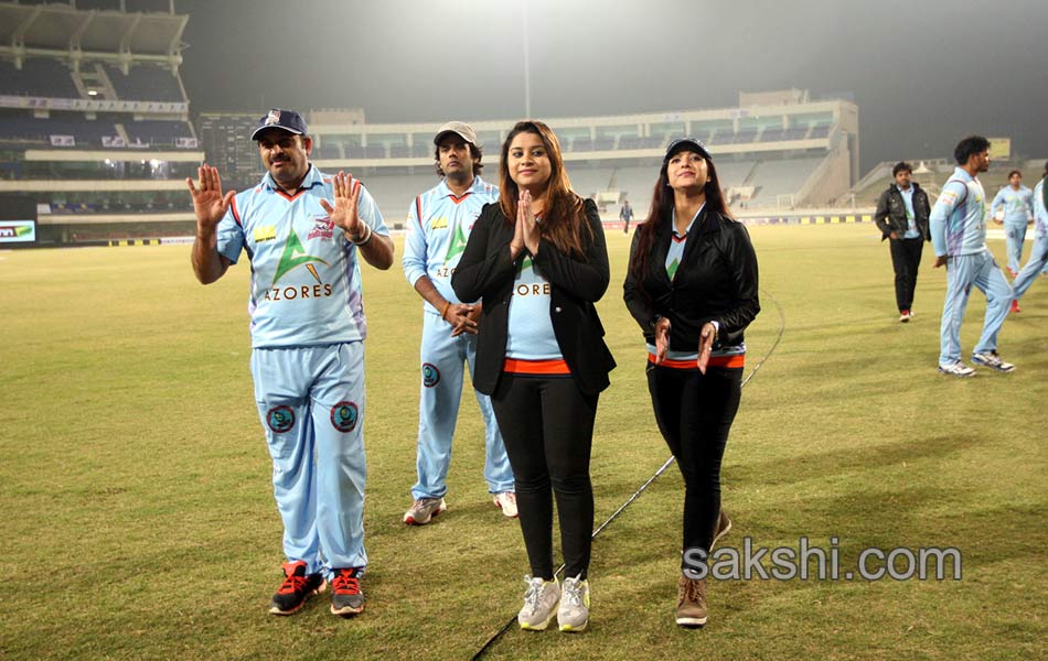 CCL 5 Bhojpuri Dabanggs Vs Telugu Warriors Match - Sakshi9