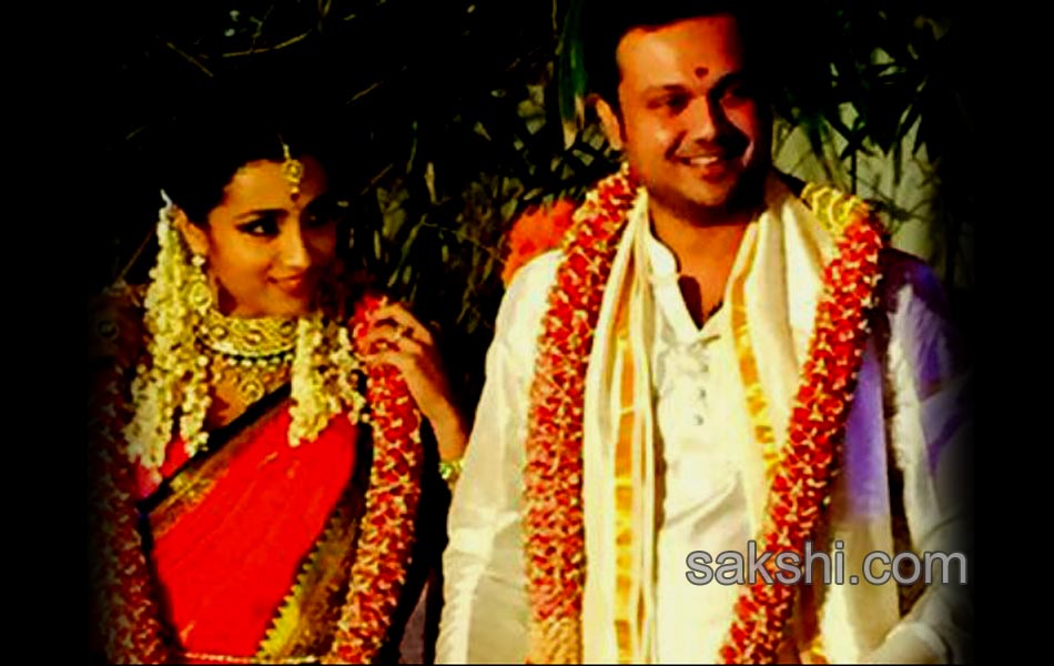 Actress Trisha Gets Engaged to Varun Manian7