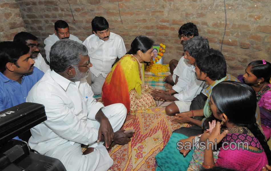 seventh day of sharmila tour in Nalgonda district9