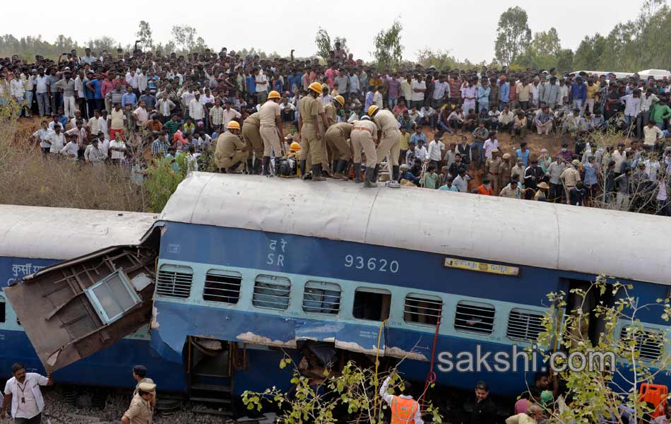 pictures of bengaluru to ernakulam intercity express - Sakshi3