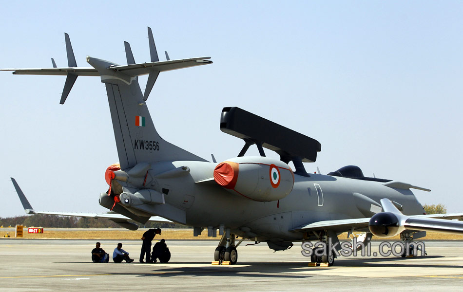 aero india 2015  biggest air show - Sakshi5