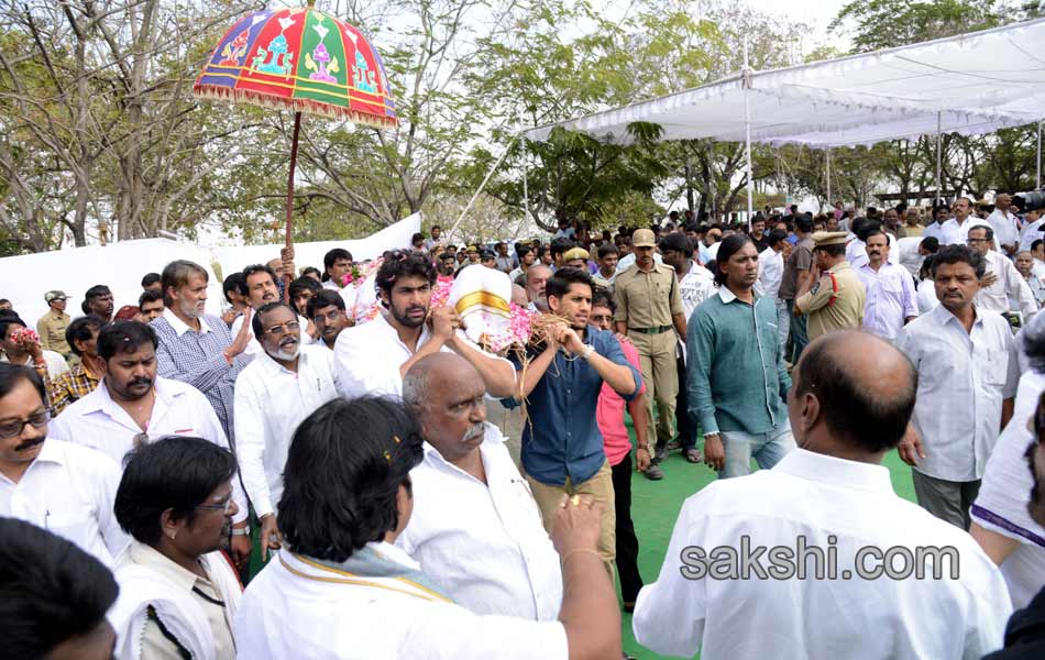 Daggubati Ramanaidu final fare well comes to end11