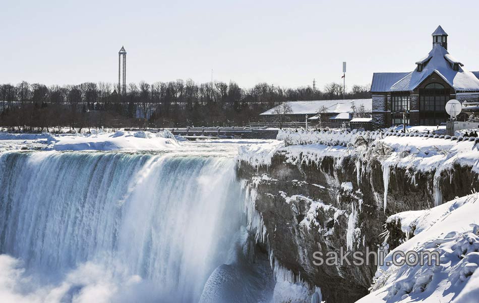 niagara falls frozen1