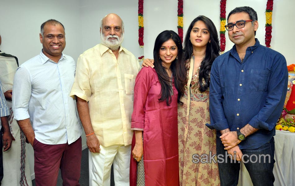 Anushka Shetty Size Zero Movie Launch - Sakshi3