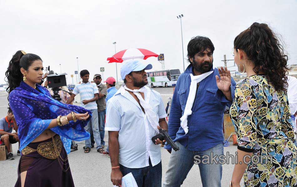 Rai working stills12