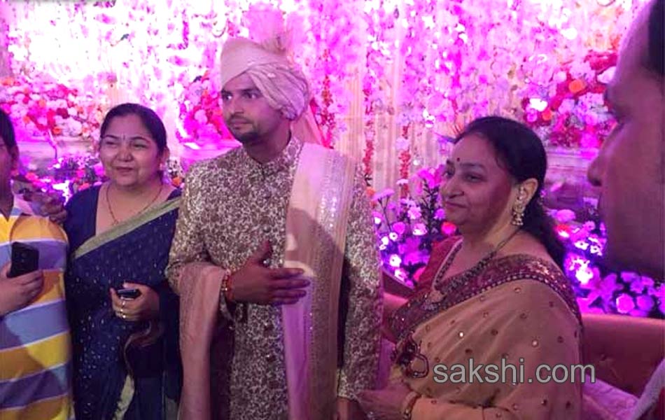 Suresh Raina gets married to childhood friend Priyanka Chaudhary7