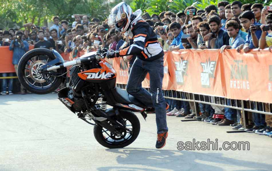 cbit hyderabad Motorcycle stunts7