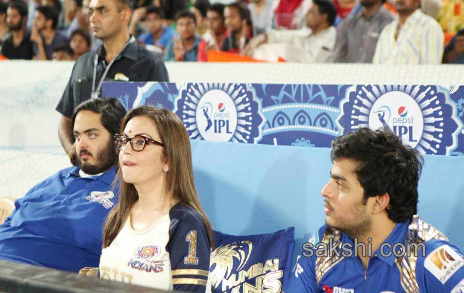 mumbai indians enters playoffs9