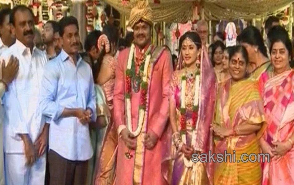 manchu manoj pranathi reddys wedding - Sakshi23