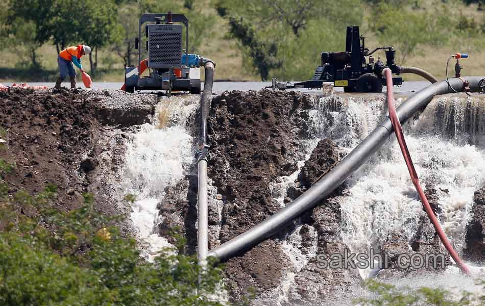 Floods in America - Sakshi11