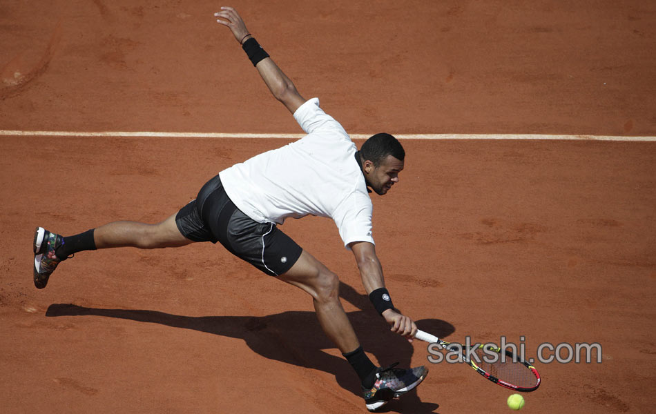 Stanislas Wawrinka Beats tsonga to enter in to finals2