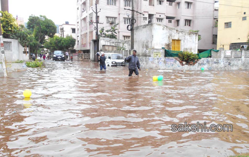 visakhapatnam rain photos15