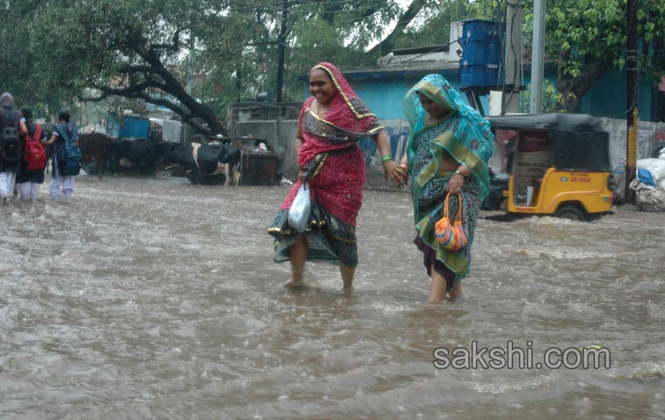 in hyderabad heavy rain - Sakshi11