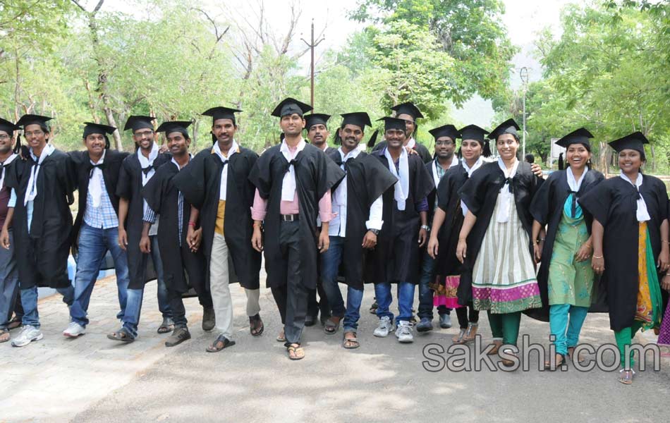 sv university convocation held in a grand manner13