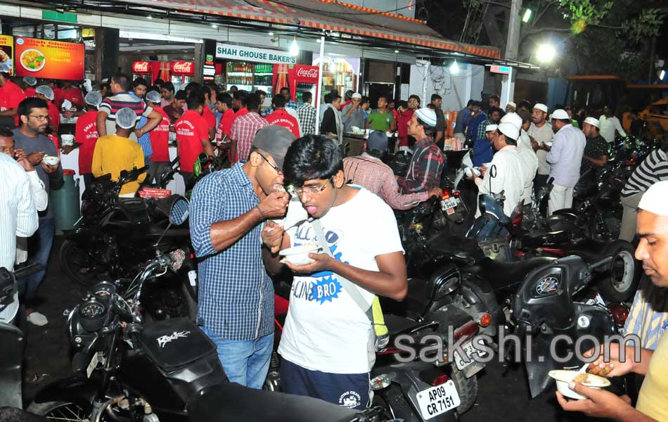 haleem in hyderabad pista house - Sakshi18