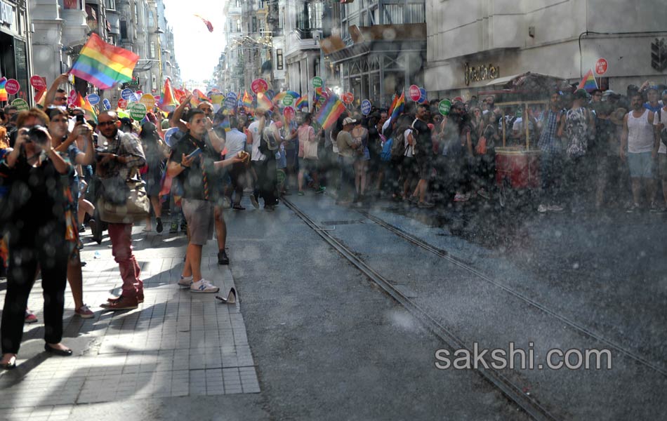 Police fire tear gas to break gay pride parade in Turkey - Sakshi5