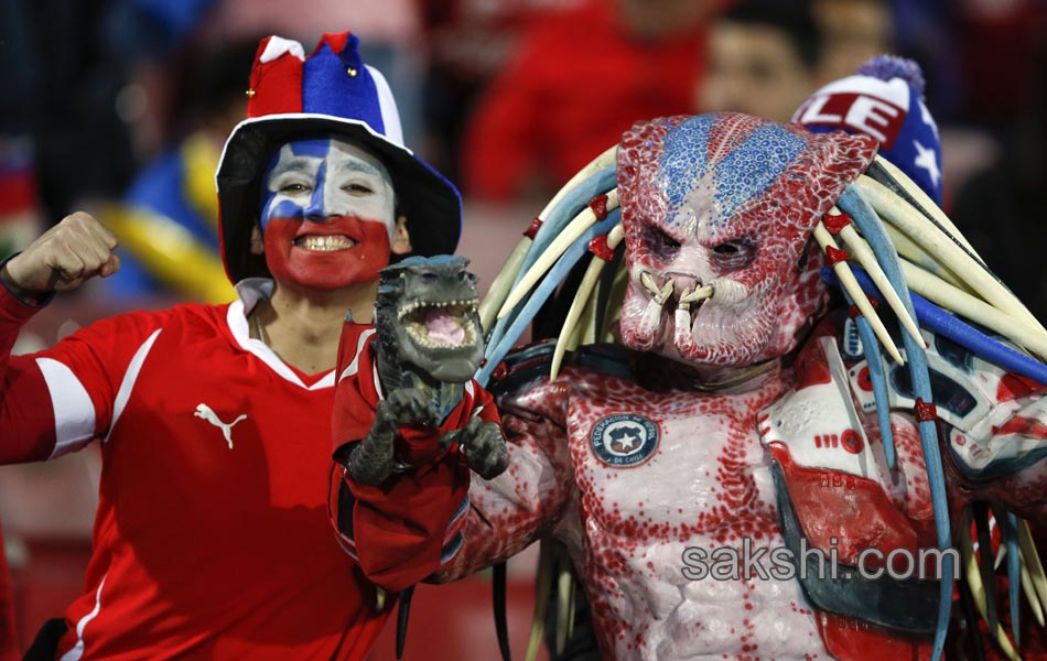 Chile Fans6