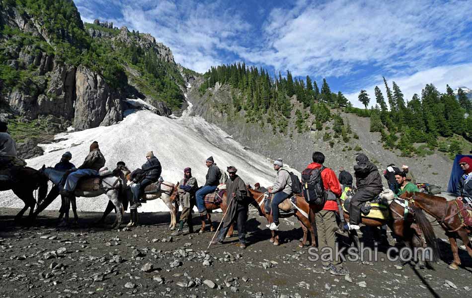 Amarnath Yatra to start from Pahalgam route today - Sakshi12