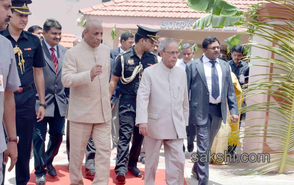 President pranab mukherjee to visit Yadagiri gutta - Sakshi2