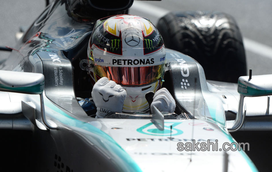 lewis hamilton wins british GP2