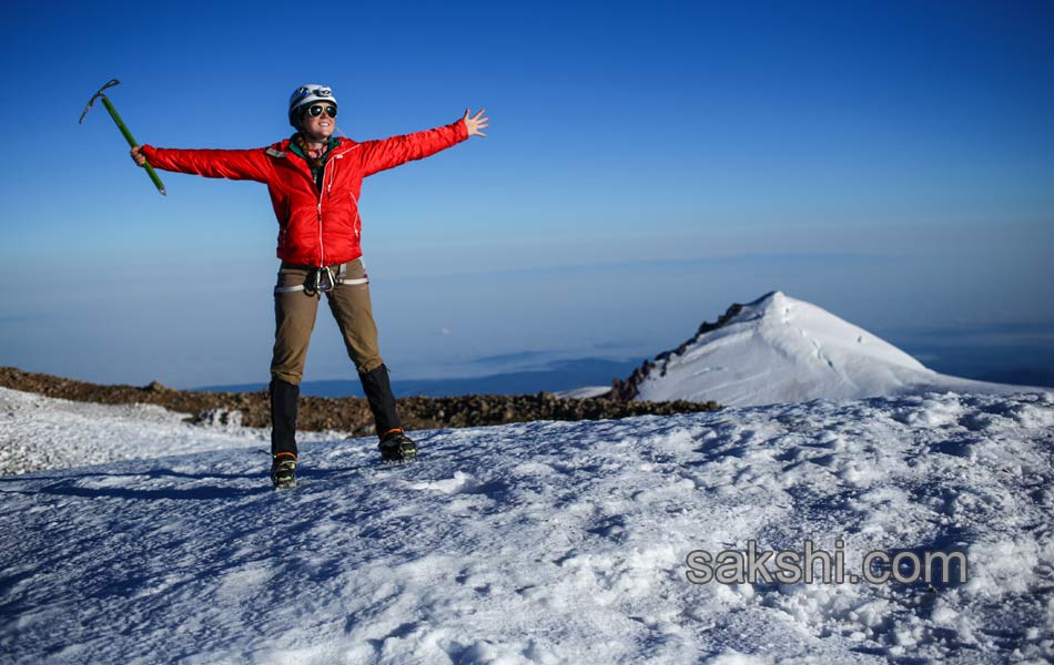 Climbing Mount Rainier1